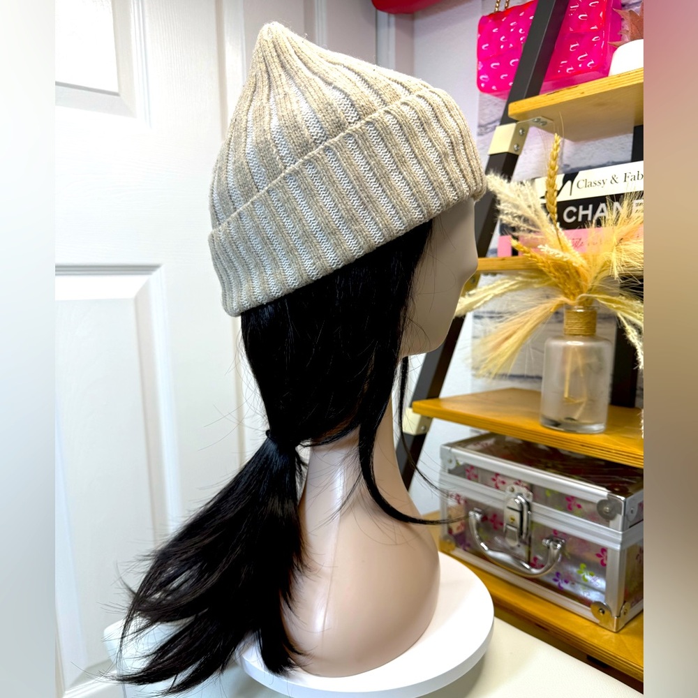 Calvin Klein Ribbed Knit Beanie